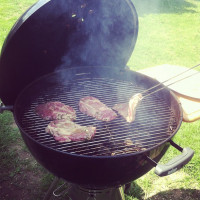 Zieht ruhig alle aufs Land. Damit ich zum Grillen kommen kann. Heute: chez @schwanzhund