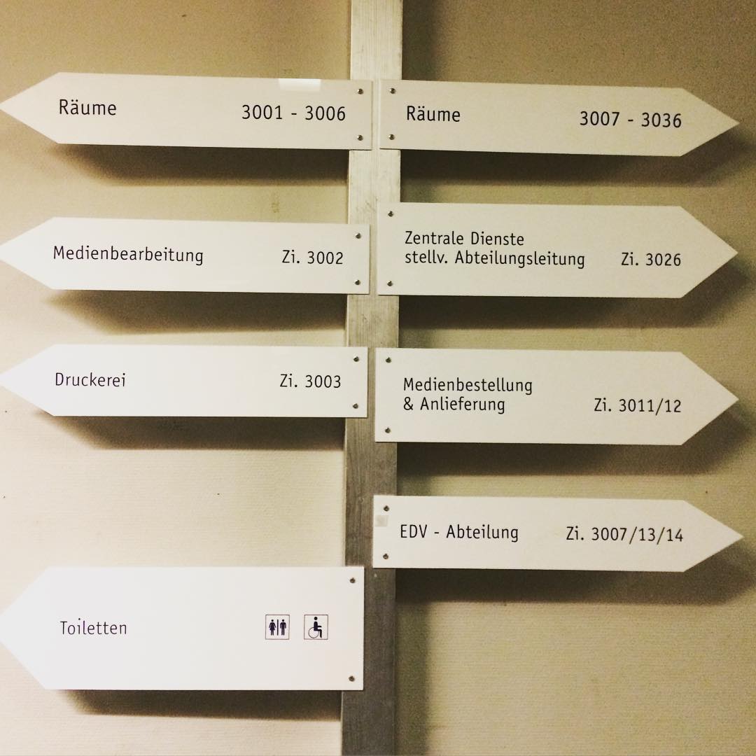 Backstage in der @muenchner_stadtbibliothek Ich geh mal Richtung "R&auml;ume"