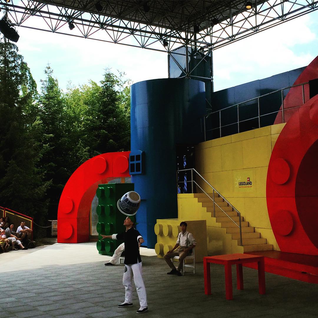 "Herr Doktor, Herr Doktor. Ich hab da was am Kopf."