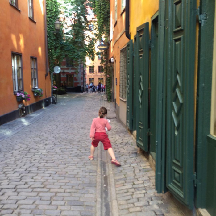 Gamla Stan. Hase immer an der Frau.