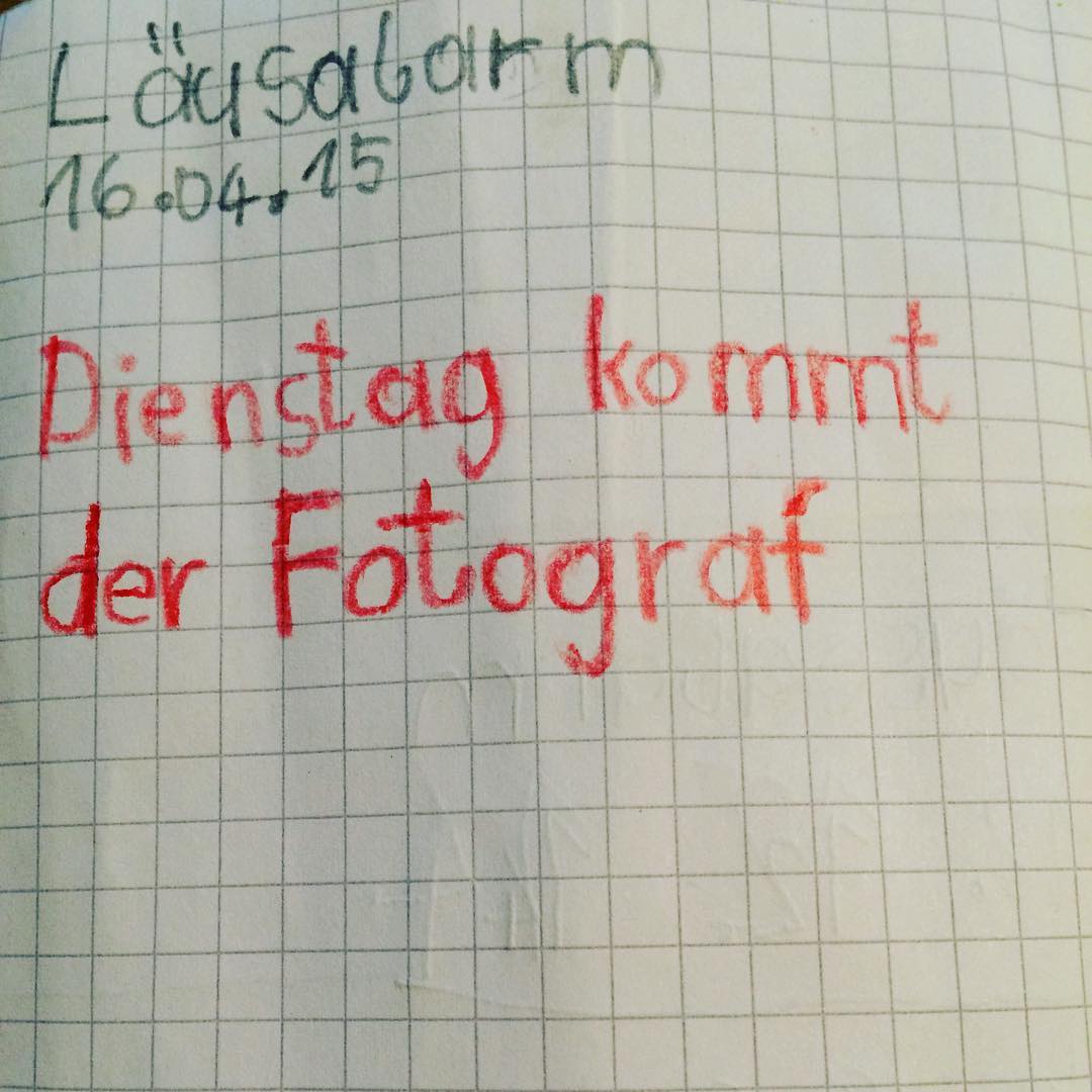 Vom Elternmitteilungsheft h&ouml;r ich grad zum ersten mal. Gab aber auch nur zwei wichtige Eintr&auml;ge.