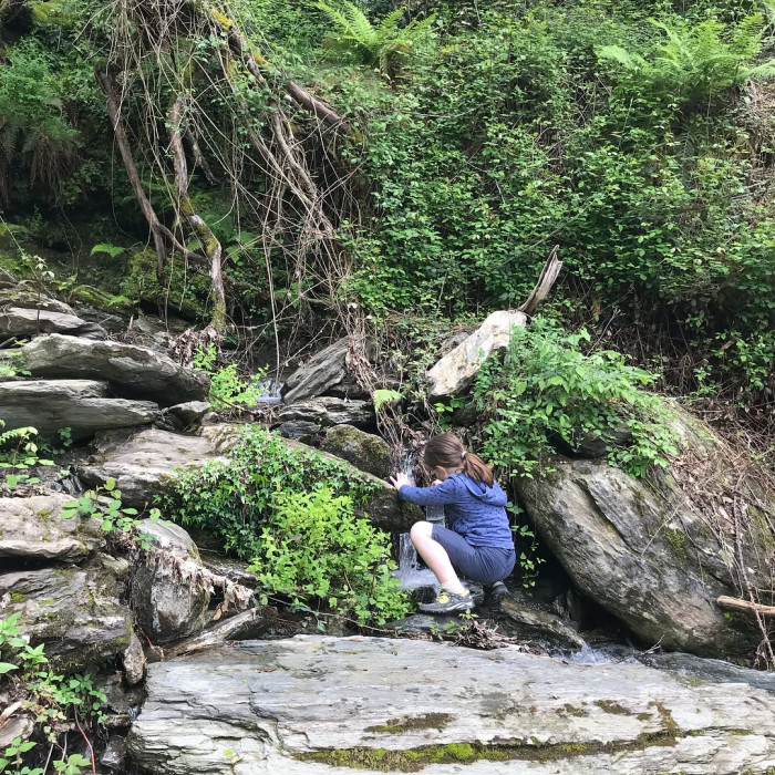 Der Weg zur Chapelle di San Bertuli startet im Bergdorf Parata. Der Weg dorthin mit dem Auto ist sch