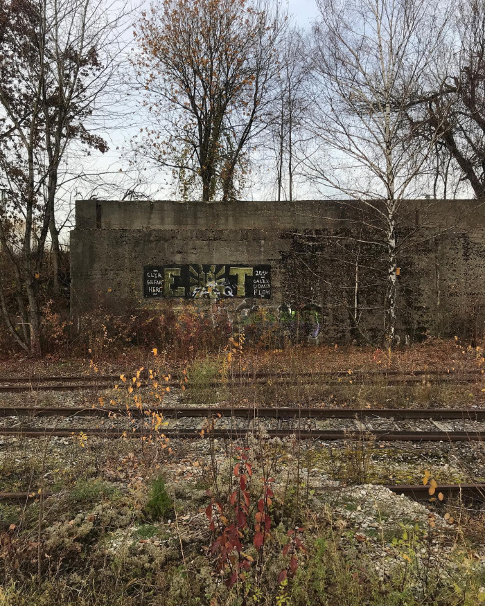 Auf dem Weg zur Arbeit ist mir zwischen den S-Bahnhaltestellen Leuchtenbergring und Berg am Laim neb