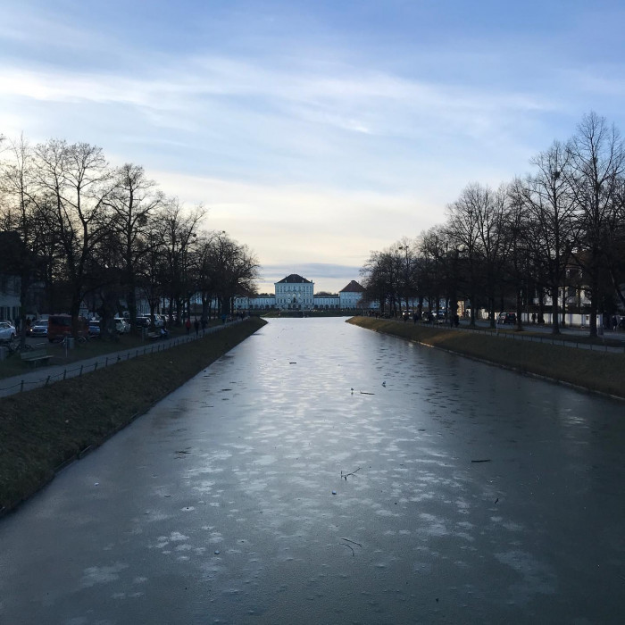 Radrunde zum Arnulfpark, von dort aus &Uuml;berquerung der Bahngleise &uuml;ber den neuen Arnulfsteg. Nettes D