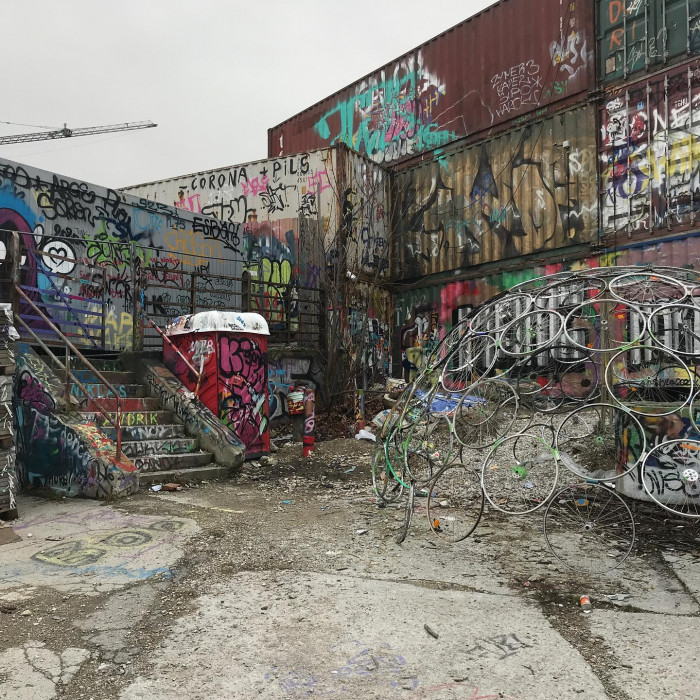 Sendling-Runde. Los gehts an der Bruderm&uuml;hlstrasse. Direkt an der Ecke ist das neuen Interimsquartie