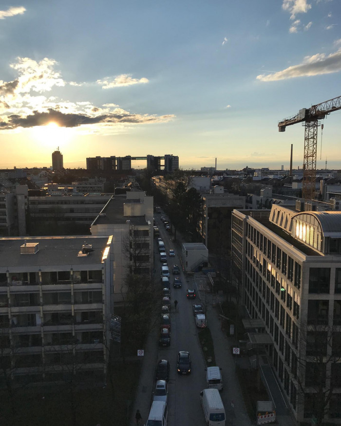 Einmal Spaziergang von meinem letzten Arbeitsplatz zu meinem vor-vorletzten Arbeitsplatz. Berg am La