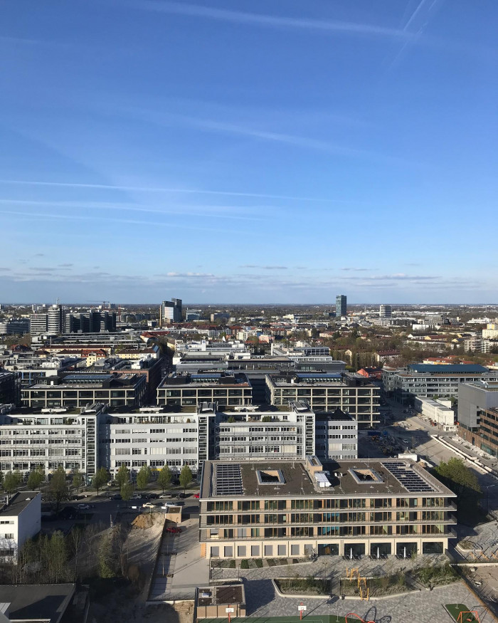 Seit drei Jahren (oder so) steht das @umadum_riesenrad im @werksviertelmitte und wir haben eigentlic