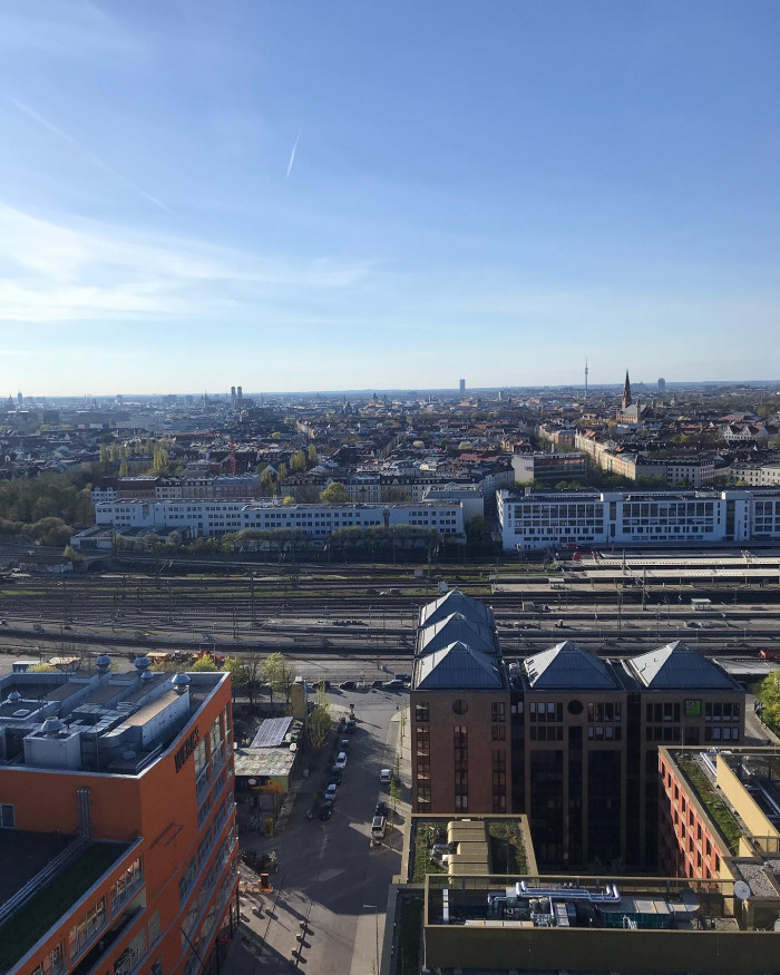 Seit drei Jahren (oder so) steht das @umadum_riesenrad im @werksviertelmitte und wir haben eigentlic